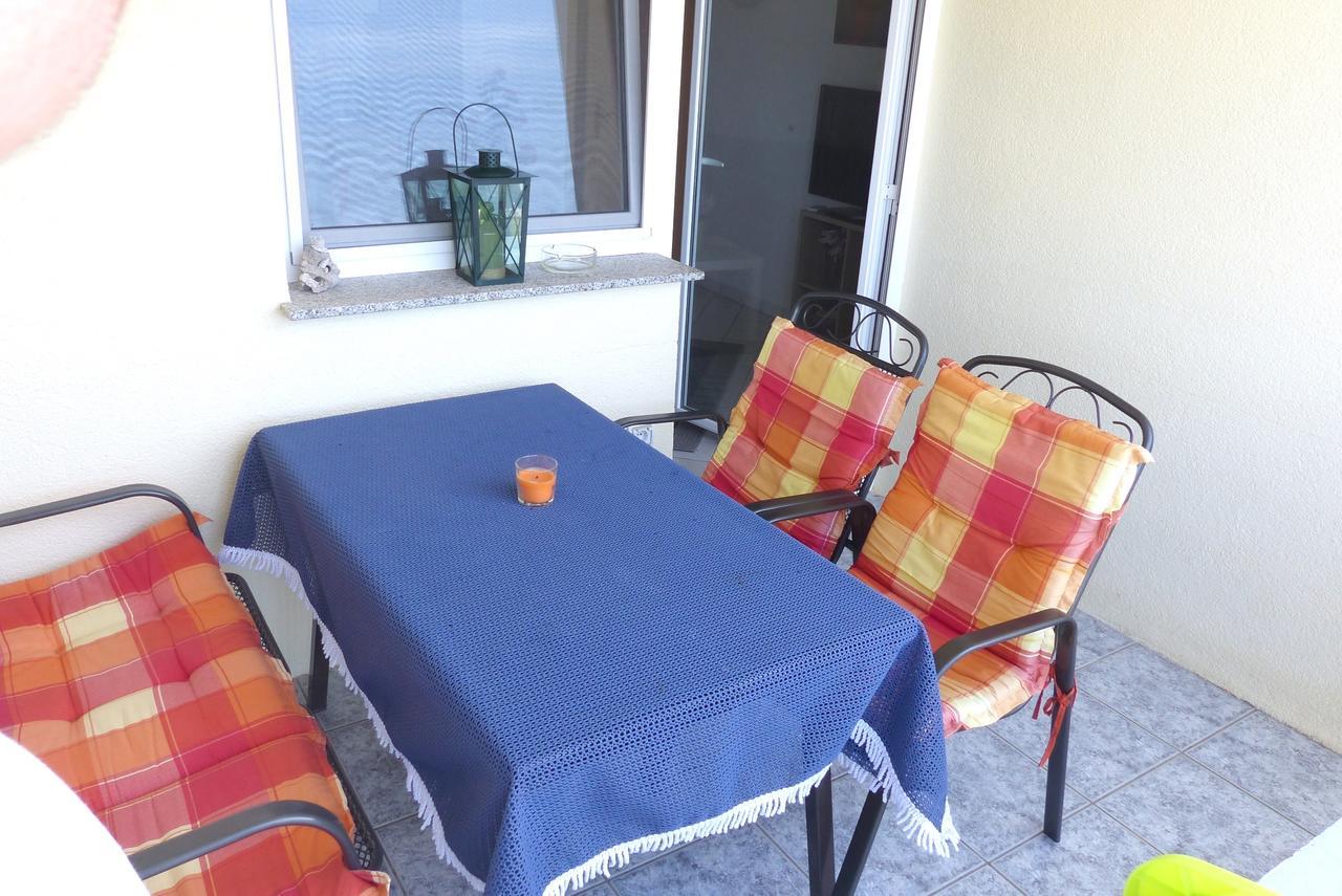 Croliday Apartment With Pool Nin فرسي المظهر الخارجي الصورة